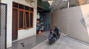 Gambar 2 Rumah 2 Lantai Unfurnished SHM di Tebet, Jakarta Selatan