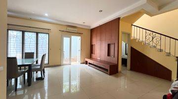 Gambar 1 Best Deal Disewakan Rumah Emerald Gading Serpong Furnished 