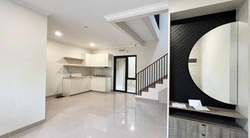 Gambar 1 Disewakan Rumah Baru Cluster Carson Summarecon Serpong Gading Serpong