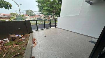 Gambar 3 Disewakan Rumah Modern Glass House Melati Mas Blok N Kosongan AC