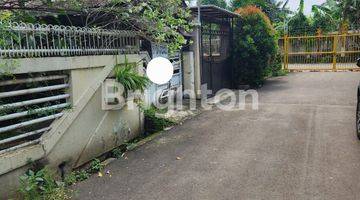 Gambar 1 Rumah Butuh Renovasi Unfurnished di TAMAN RATU GREEN VILLE, Jakarta Barat