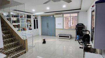 Gambar 1 Rumah Siap Huni di Taman Palem Lestari Jakarta Barat Furnished