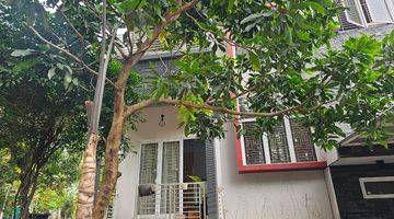 Gambar 1 Rumah Mewah Dalam Komplek Elite Cinere Sangat Dekat Dengan Pintu Tip Krukut.