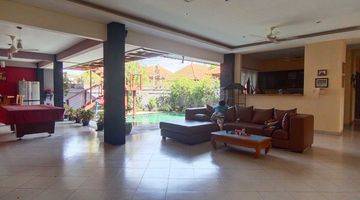 Gambar 4 Beautiful Villa For Retirement Complete With Pool And Minibar