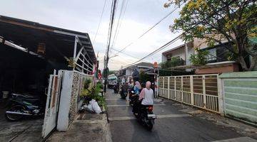 Gambar 3 Rumah Lama Di Jl Kebon Baru Utara