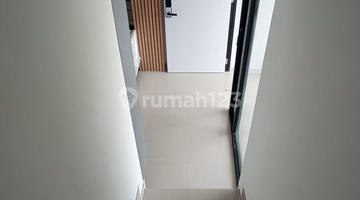 foto lainnya rumah 2 lantai shm dalam
