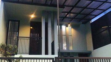 Gambar 1 Rumah 3 Lantai Dlam Komplek Villa Dago Pamulang