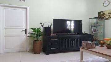 Gambar 2 Dijual Rumah Furnished Mevvah Besarr Full Renov Granit Di Griyaloka Bsd