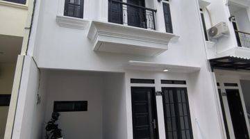 Gambar 3 Dijual Rumah Classic Rooftop Cluster Di Jagakarsa Jakarta Selatan 
