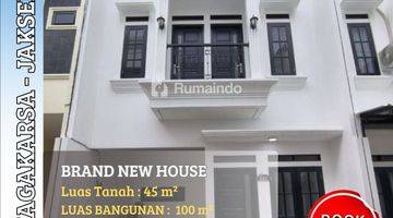 Gambar 1 Dijual Rumah Classic Rooftop Cluster Di Jagakarsa Jakarta 