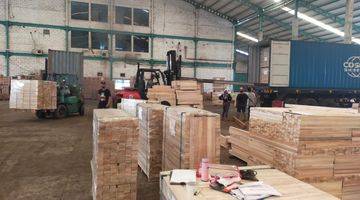 Gambar 4 Wood industry manufacturing in Indonesia for sale