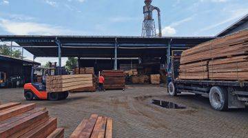 Gambar 5 Wood industry manufacturing in Indonesia for sale