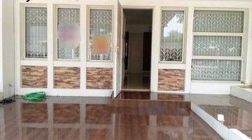 Gambar 2 Dijual Rumah Terawat 2 Lantai Cluster Ambrosia Lippo Cikarang