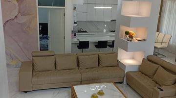 Gambar 3 Rumah Lux di  singgasana pradana furnished 3 Lantai