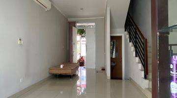 Gambar 3  Rumah Semi Furnished Bagus, Di Summarecon Bekasi