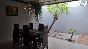 Gambar 1 Disewakan Rumah Rapi Furnished Di Icon Eternity Bsd, Tangerang