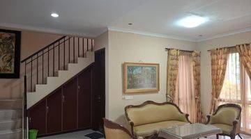 Gambar 4 Disewakan Rumah Rapi Furnished Di Icon Eternity Bsd, Tangerang