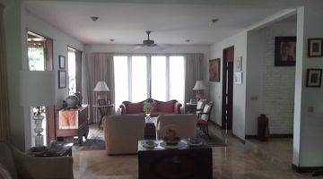 Gambar 2 Rumah 2 Lantai Bagus Semi Furnished SHM di Cinere, Jakarta Selatan