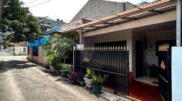 Gambar 1 Dijual Murah Rumah Di Tebet Barat, Akses Dekat Jalan Lebar