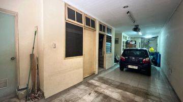 Gambar 4 Best Price Tebet Barat, Rumah Siap Huni Depan Taman