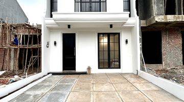 Gambar 1 Brand New Modern Classic Townhouse Jagakarsa, Lokasi Strategis