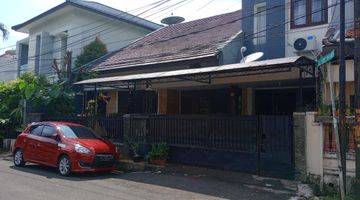 Gambar 2 Dijual Rumah Siap Huni Bagus Area Premium Akses 3 Mobil Tebet