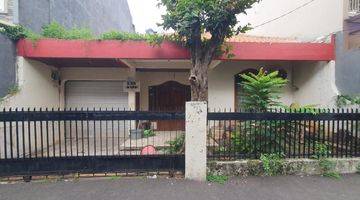 Gambar 2 Dijual Rumah Lama Hitung Tanah Akses 1 Mobil Tebet