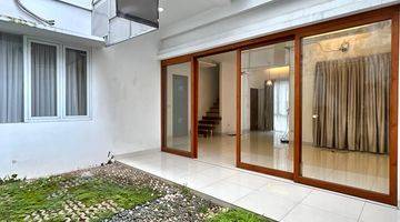 Gambar 4 Rumah Modern Minimalist Di Tebet Barat, Akses Jln 1 Mobil Lebar