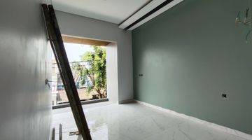 Gambar 5 Rumah Scandinavian Posisi Hook Cluster Terdepan Sentul City, Bogor