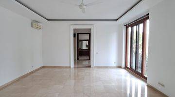 Gambar 5 Cipete Compound For Rent $5000/Month 