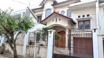 Gambar 1 Rumah 2 Lantai di Mega Cinere SHM Unfurnished Bagus