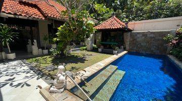 Gambar 1 Cozy Villa With Good Location And Very Comfort Place