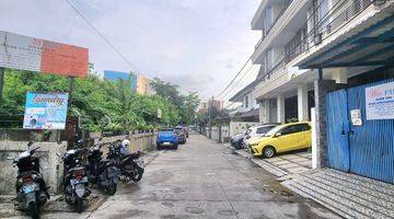 Gambar 3 Dijual Rumah 3 Lt