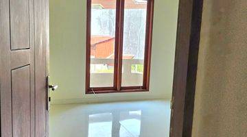 Gambar 3 Dijual Rumah 2 Lantai Bagus