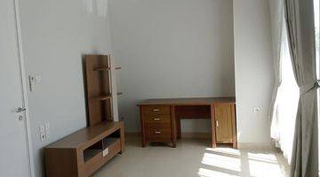 Gambar 3  Rumah Furnished Bagus SHM - Sertifikat Hak Milik di Gading Serpong