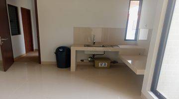 Gambar 4  Rumah 3 Lantai Unfurnished Baru OTHER - PPJB, Girik, Adat, dll di Greenwhich cluster Blizfield, BSD