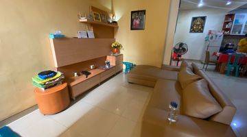 Gambar 2 Rumah 2 Lantai Bagus Unfurnished SHM di Cluster Beryl, Tangerang