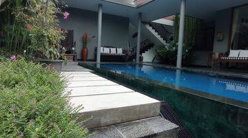 Gambar 2 Villa Mewah Di Ubud Dengan Kolam Renang Dan View Sawah