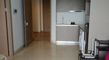 Gambar 4 Apartemen Gold Coast 1BR (51m2)
Tower Caribean 
View Laut kolam renang