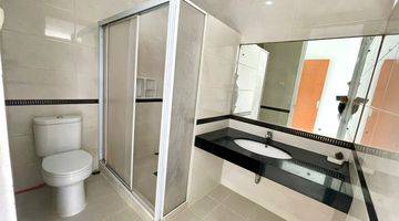 Gambar 5 Rumah di Discovery Cielo bintaro 2 Lantai SHM Bagus min 2 thn