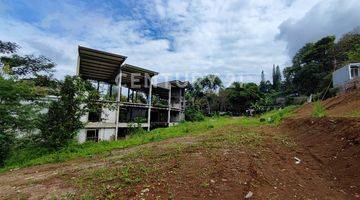 Gambar 4 Tanah Ada Bangunan Ex Sekolah Internasional Di Dago Pakar Bandung