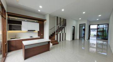 Gambar 2 Turun Harga! Minimalis Brand New Home at Singgasana