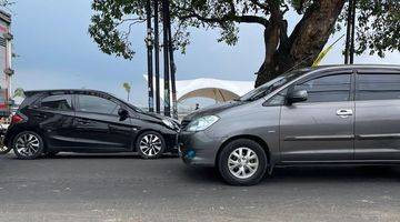 Gambar 3 Di Lelang Gudang  Lokasi Depan Danau Cipondoh Cocok Buat Kafe ,komersial Deket Tol Deket Hotel Delangkah Dari Stasium Kereta Harga Murah Separoh Njop Surat2 Aman Lokasi Sangat Strategis Pingir Jalan Raya Cipindoh Samping Sekolahan Pusat Hibura Harga Surat