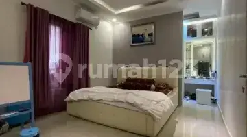 Gambar 5 Rumah 2 Lantai Sudah Renovasi Furnished SHM di Cluster Jade Grand Duta 