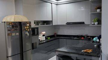 Gambar 4 Rumah 2 Lantai Semi Furnished SHM di Bsd City Tangerang