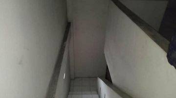 Gambar 2 Di Jual Rumah di Pinggir Jalan raya Angke