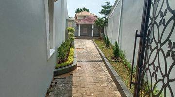 Gambar 2 Dijual Rumah Mewah Asri Hadap Jalan Raya Cluster D'OAKWOOD 