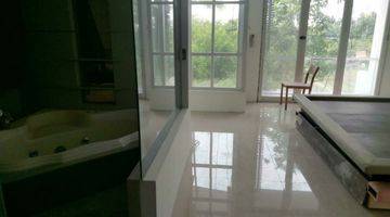 Gambar 2 Rumah di Janur Asri 2 Lantai SHM Bagus Semi Furnished Hadap Utara