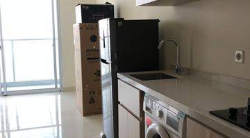 Gambar 4 Apartemen Sedayu Suites Kelapa Gading Kawasan Bisnis 