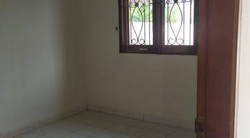 Gambar 2 Di jual rumah sudah di renov di kresek indah 2. Cluster crisant .tangerang. BEBAS BANJIR